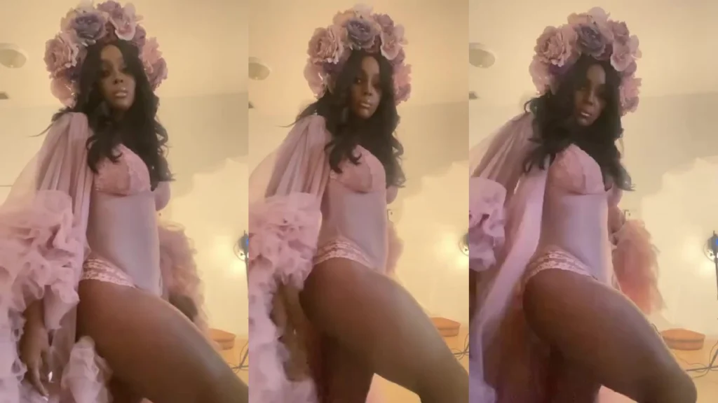 Amara la negra casi desnuda en Instagram