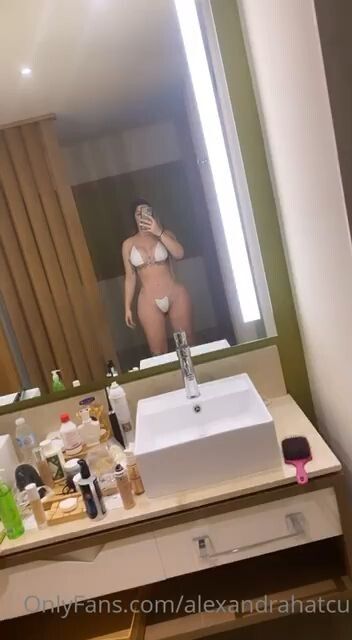 Alexandra MVP muy sexy