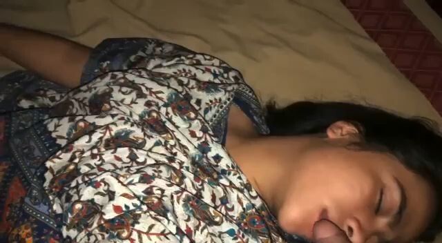 Encontré a tu primo durmiendo desnudo