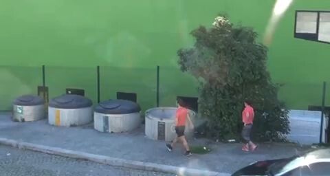 Grabarlos teniendo un ayuno en la calle