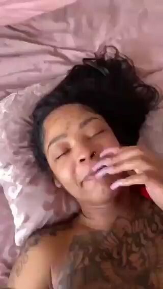 Los labios del orgasmo temblan