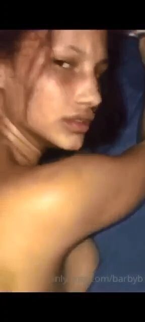 Rompe una percha grosera