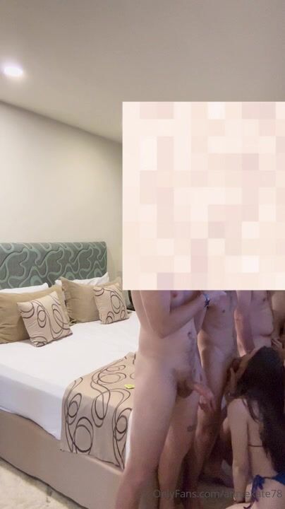 Kali Kingsley y Annie Knight gangbang en vacaciones de primavera