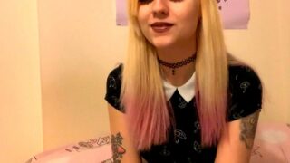 ASMR es bueno – ASMR Hermanastra RP