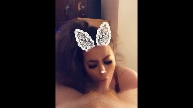 Amelia Skye Tit chupa, chupa y monta una gran polla