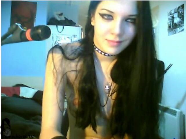 Becky Baldwin es una cantante web inglesa desnuda