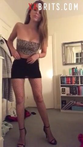 Bestie adolescente británica desnudándose