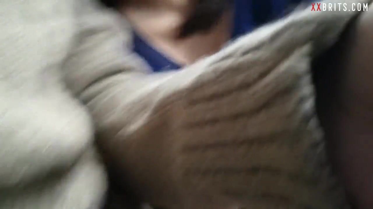 Chav Boy aspirado por un extraño británico