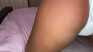Courtney Hodgson Twerking y digitación en el culo