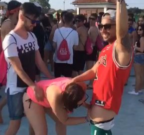 Diversión en plena fiesta