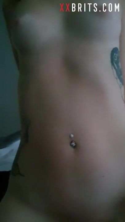 El Chav británico infiel monta a Tinder Lad