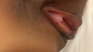 Estudiante chino recibe un gran creampie de un profesor expatriado