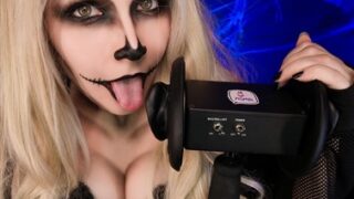 KittyKlaw ASMR Lamiendo esqueletos y sonidos de boca