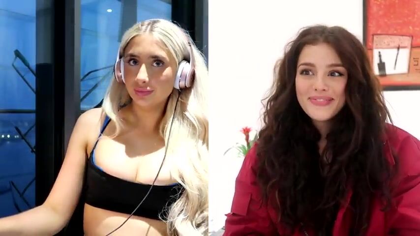 La sexy youtuber Emily Black en Minecraft Strip Challenge