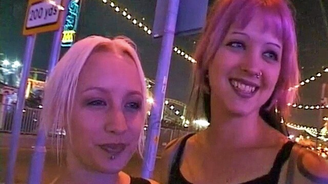 Llevar a dos jóvenes en público