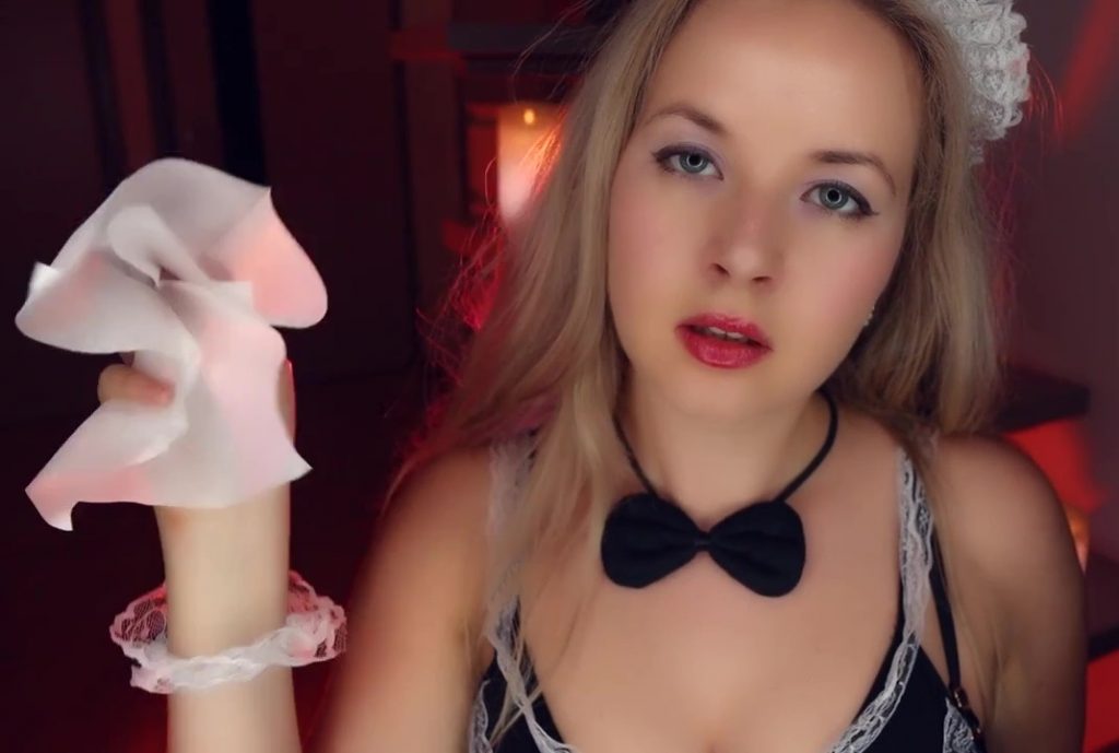 Valeriya ASMR Maid limpiará tu mente sucia