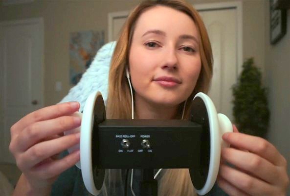 Video de Patreon sobre lamer orejas / comer y sonar la boca de Fabled Fawn ASMR