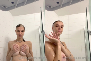 Vídeo de la ducha desnuda de Ashley Matheson descargado