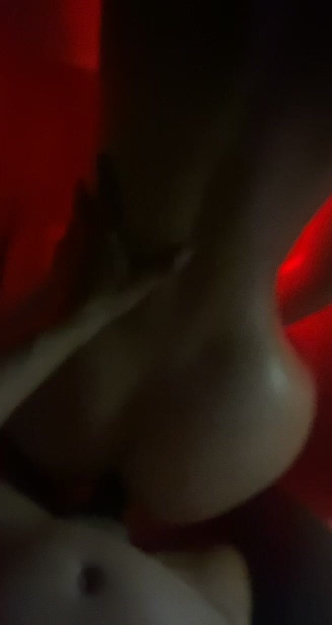 chica universitaria de 18 años